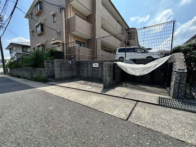 ごみ置き場