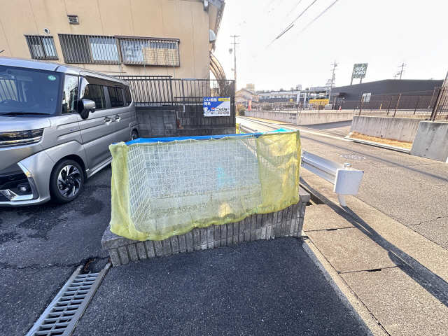 ごみ置き場