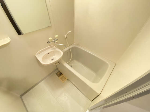 ステイツイトキ滝ノ水 1階 浴室