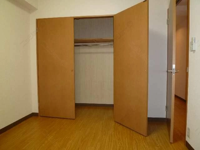 北側洋室の収納