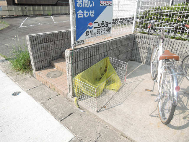 ゴミ置き場