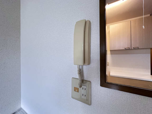 インターホン
