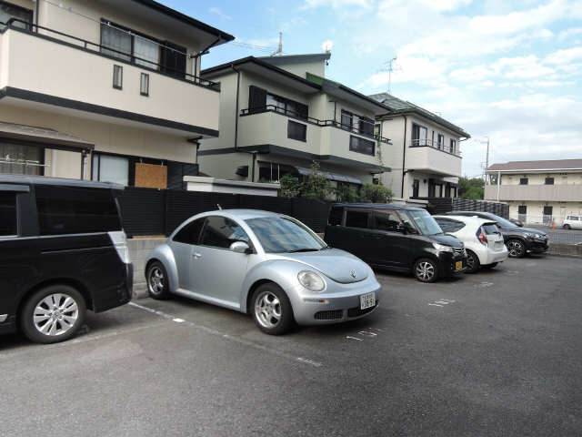 エポック篭山 1階 駐車場