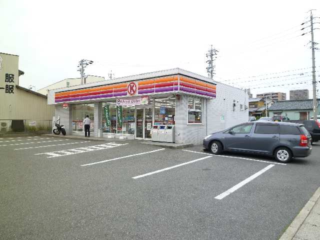 最寄りコンビニ