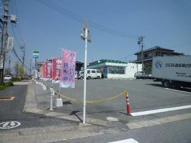 最寄りコンビニ