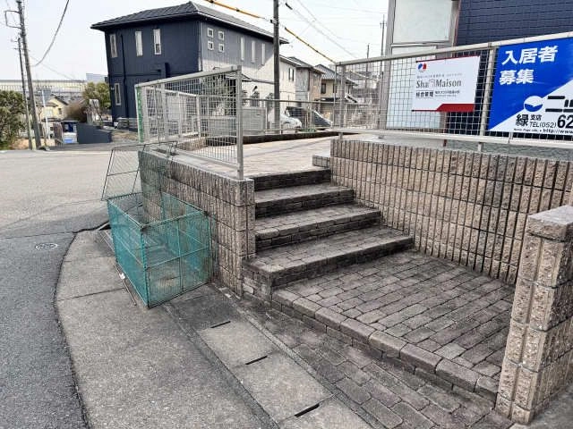 ごみ捨て場