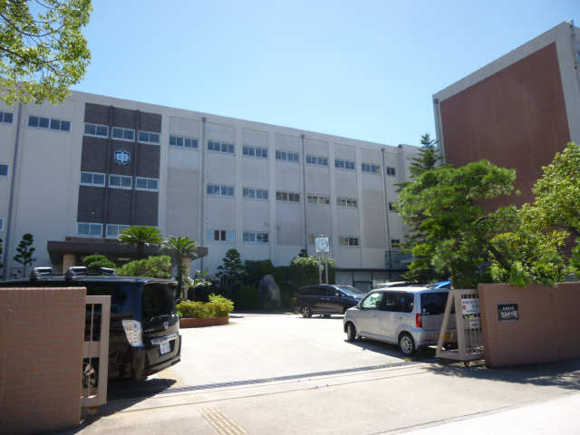 鳴海中学校徒歩１０分