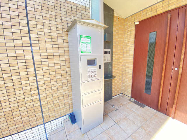 宅配ボックス