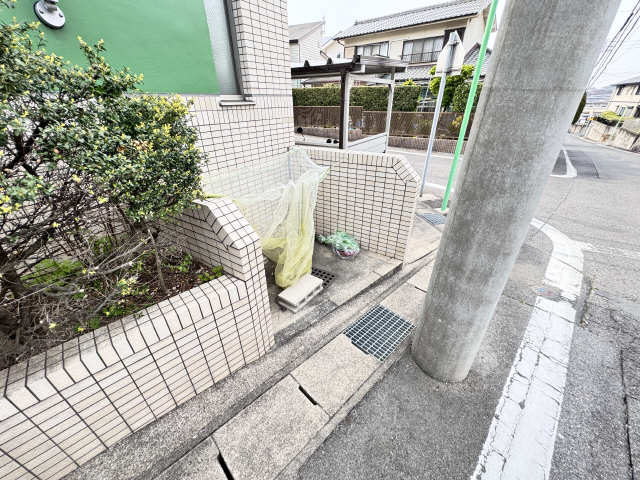 ゴミ捨て場