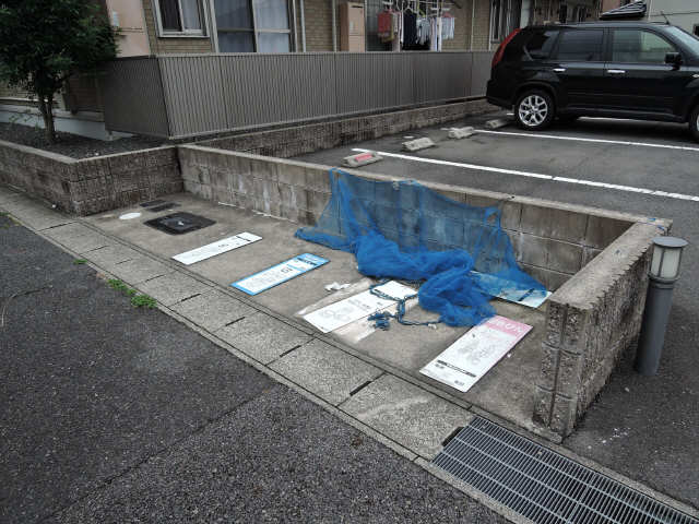 ゴミ置き場