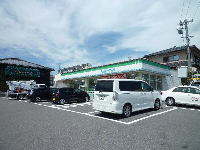 コンビニ歩9分