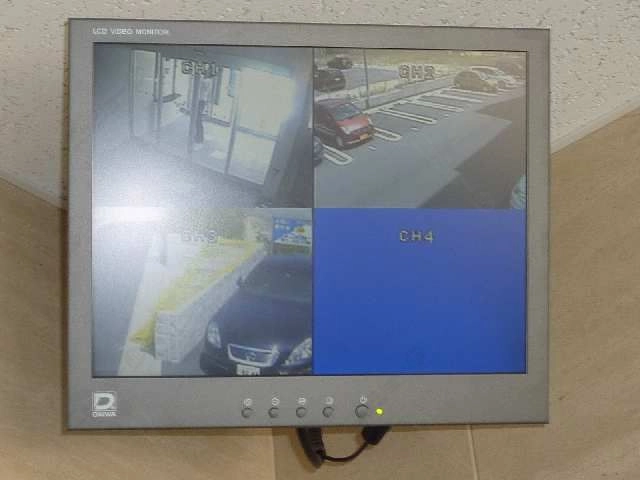 防犯カメラモニター