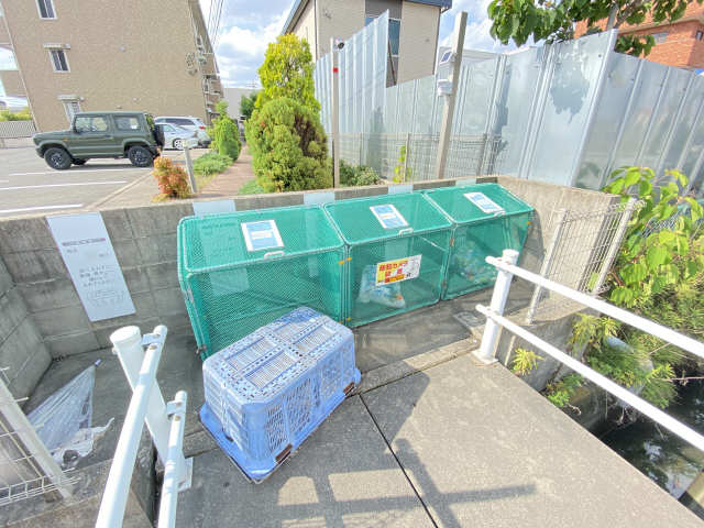 ゴミ置き場