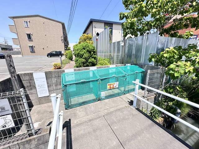 ゴミ置き場