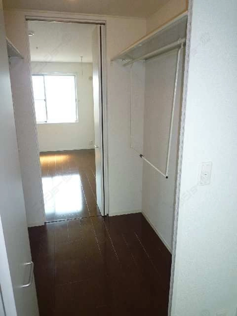 ｳｫｰｸｽﾙｰｸﾛｰｾﾞｯﾄ