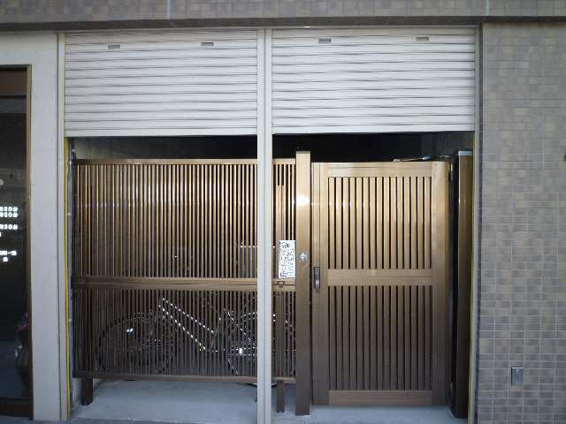 屋根付駐輪場