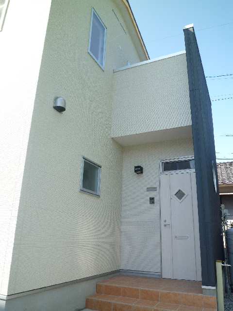 玄関（散水栓あり）