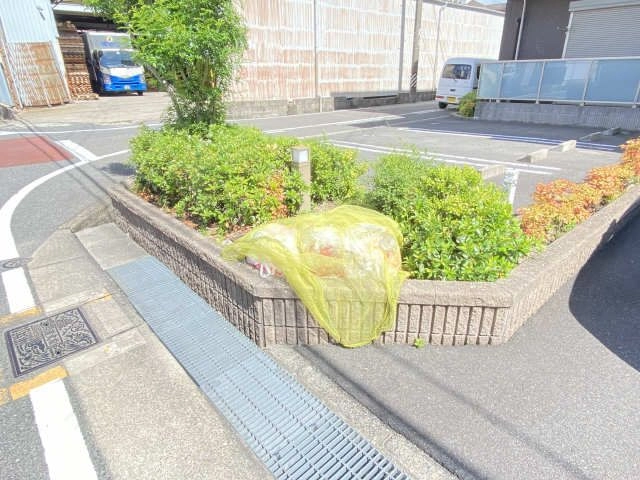 ゴミ捨て場