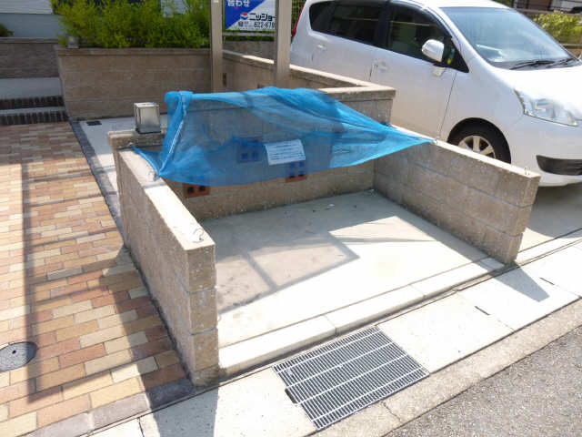 ゴミ置き場