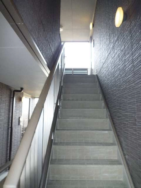 エントランス内階段