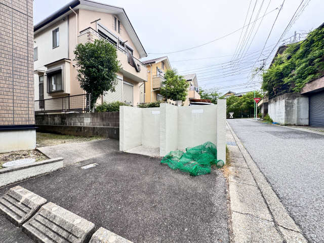 ゴミ捨て場