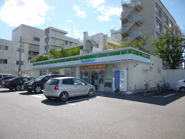 コンビニ歩４分