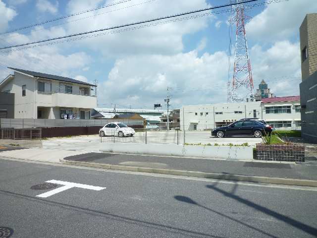 ミーティア 2階 駐車場