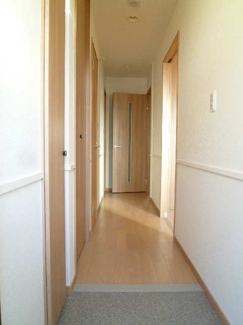 玄関から通路