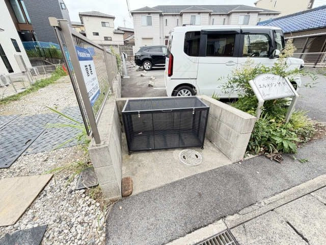 ゴミ置き場