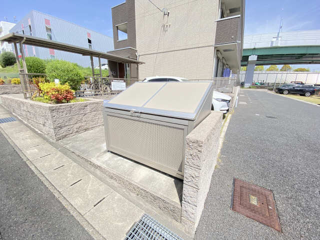 ゴミ置き場
