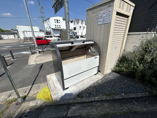 ゴミ捨て場