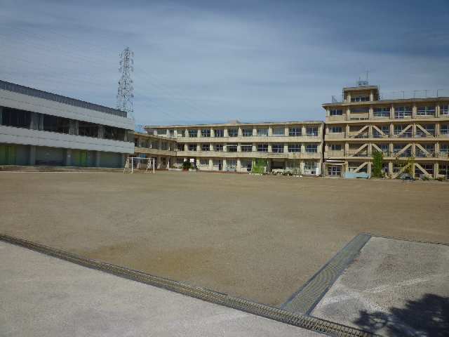 イーストコメマツ 4階 東小学校