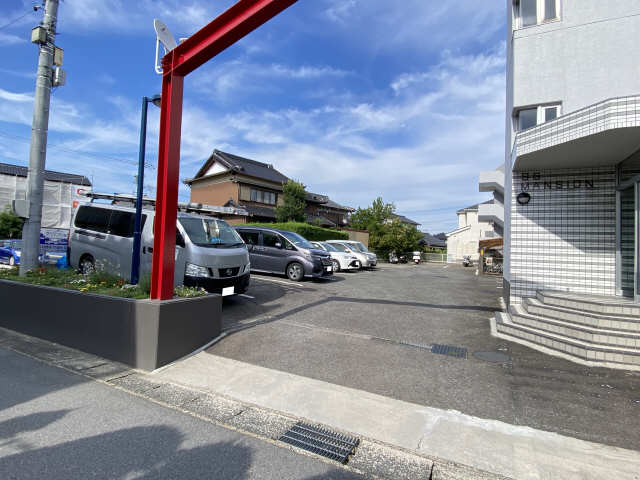 駐車場（敷地内）