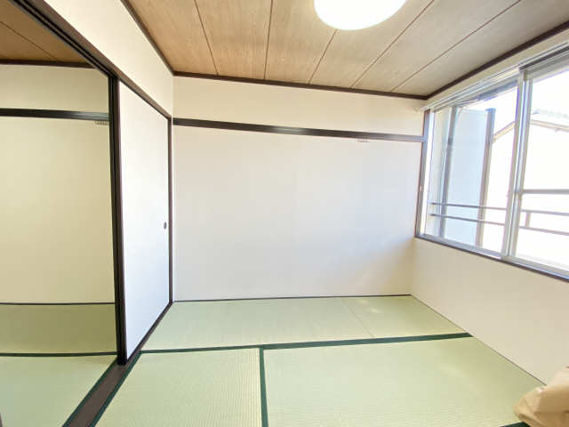 東和室