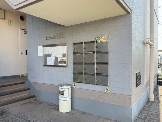 集合ポスト（西側）