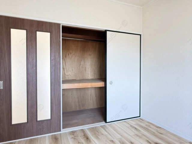 収納（南東洋室）