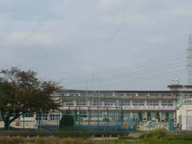 白鳥小学校