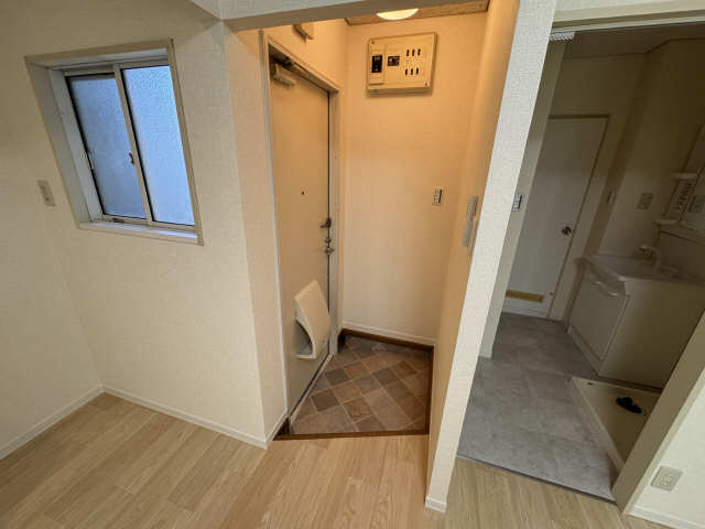 玄関‐２
