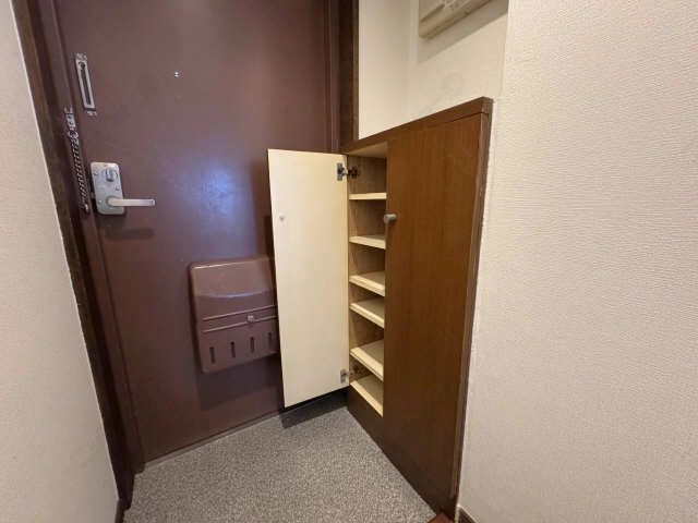 シューズボックス
