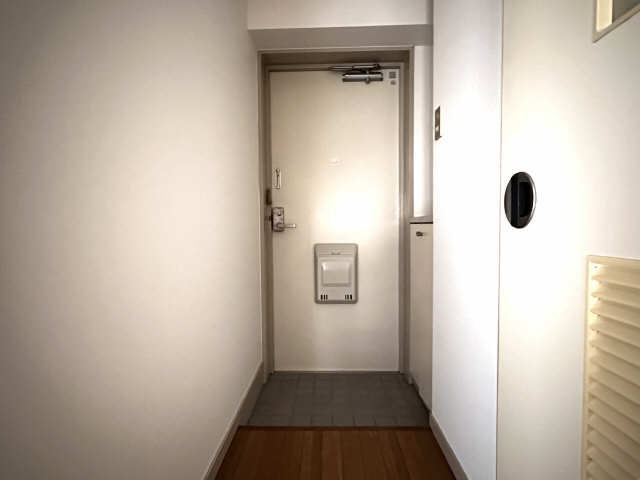 玄関内