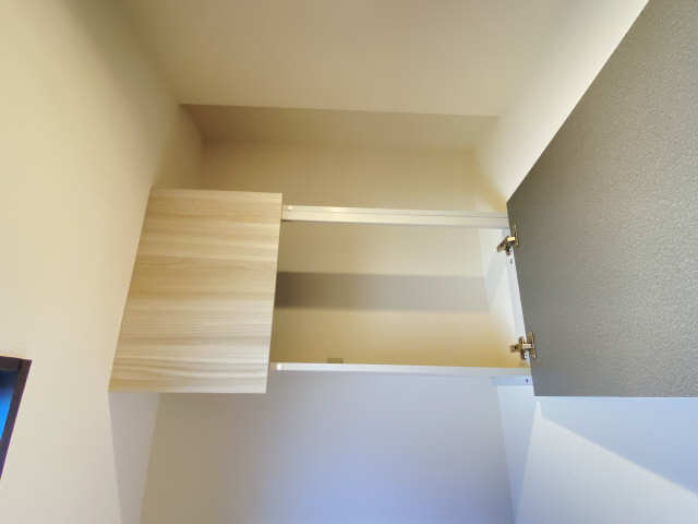 収納（WC上部棚）