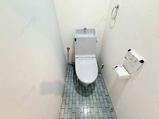 シャワー付トイレ