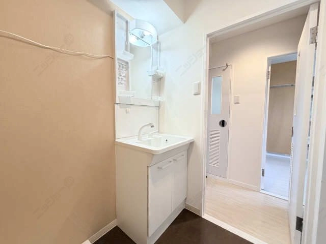 シャワー付洗面台