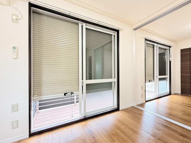 シャッター雨戸（全居室）