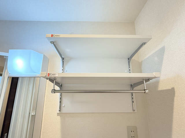 ランドリー可動棚