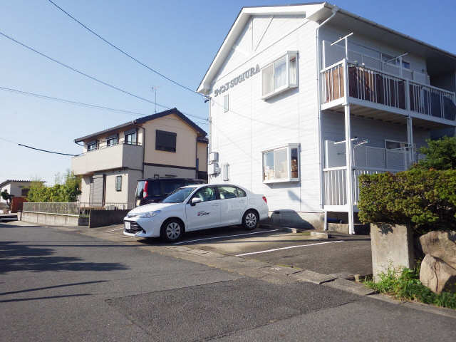 ツインズＳＵＧＩＵＲＡ 1階 駐車場