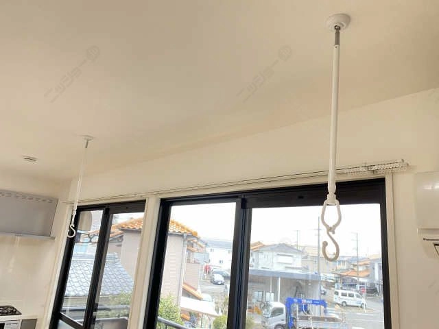 室内物干しアーム