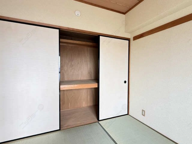 収納(東和室)