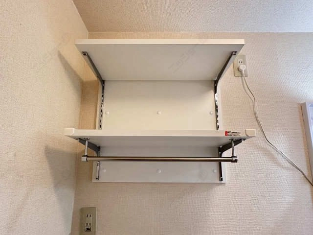 ランドリー可動棚