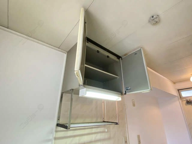 キッチン上部棚